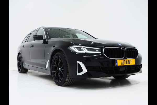 BMW 5 Serie Touring 530e | LED Grille | Leder | Harman/Kardon | Keyless | Adaptive Cruise | Sfeerlicht