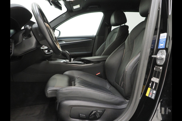 BMW 5 Serie Touring 530e | LED Grille | Leder | Harman/Kardon | Keyless | Adaptive Cruise | Sfeerlicht