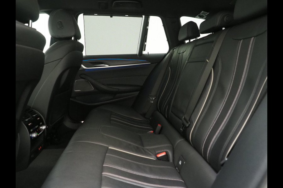 BMW 5 Serie Touring 530e | LED Grille | Leder | Harman/Kardon | Keyless | Adaptive Cruise | Sfeerlicht