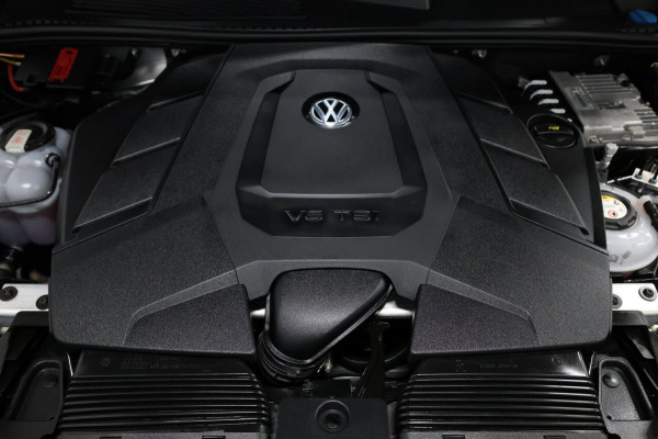 Volkswagen Touareg 3.0 TSi eHybrid 4MOTION R-line LED/VIRTUAL/PANO/LEER+S.VERKOELING+MEMORY/21" LMV/360 CAM/ACC/12 MND GARANTIE!