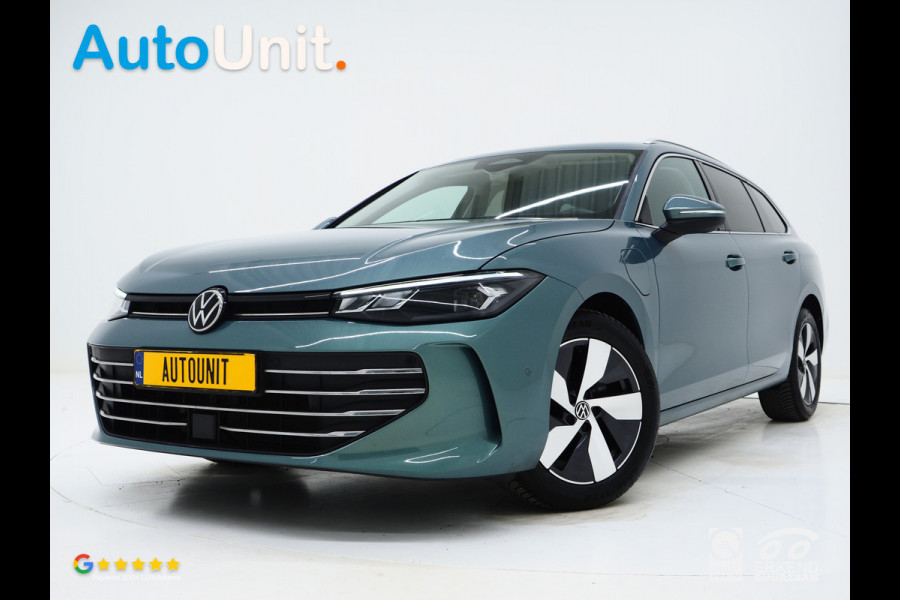 Volkswagen Passat Variant 1.5 eHybrid 204PK | Leder/Alcantara | Massage | Trekhaak | HUD | Camera | Adaptive Cruise | Sfeerlicht | Carplay