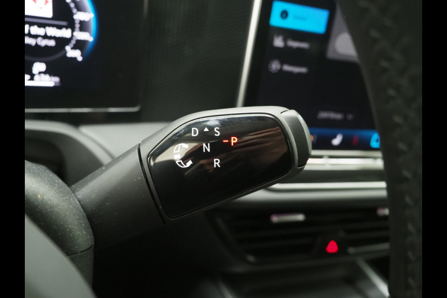 Volkswagen Passat Variant 1.5 eHybrid 204PK | Leder/Alcantara | Massage | Trekhaak | HUD | Camera | Adaptive Cruise | Sfeerlicht | Carplay