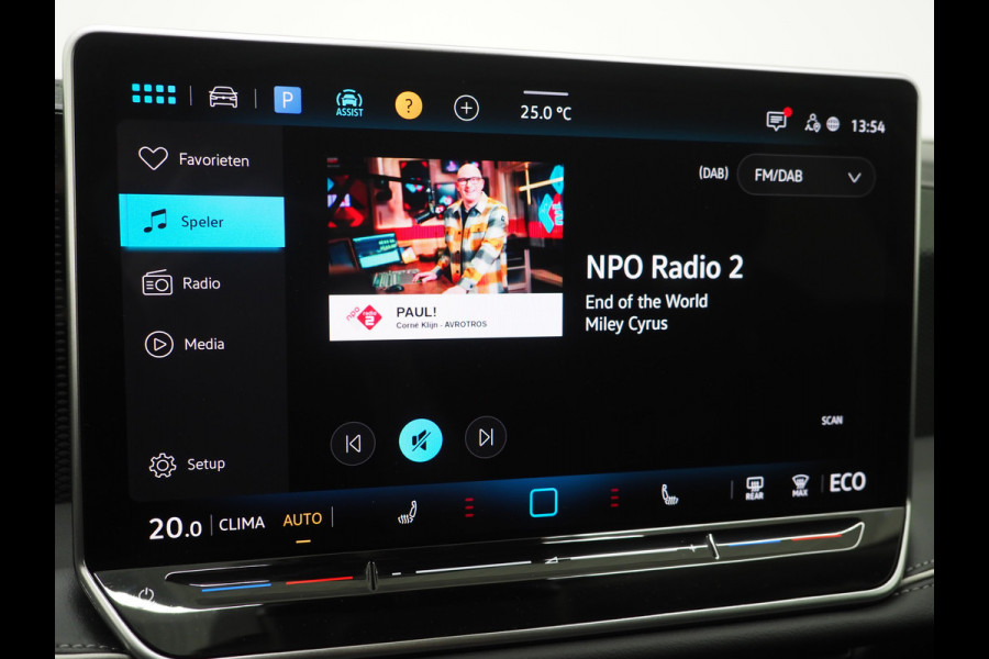 Volkswagen Passat Variant 1.5 eHybrid 204PK | Leder/Alcantara | Massage | Trekhaak | HUD | Camera | Adaptive Cruise | Sfeerlicht | Carplay