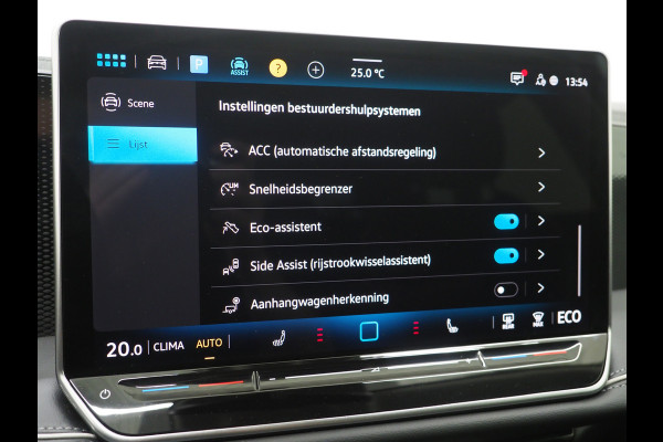 Volkswagen Passat Variant 1.5 eHybrid 204PK | Leder/Alcantara | Massage | Trekhaak | HUD | Camera | Adaptive Cruise | Sfeerlicht | Carplay
