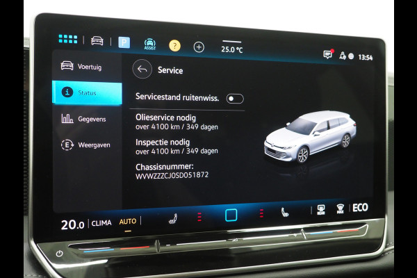 Volkswagen Passat Variant 1.5 eHybrid 204PK | Leder/Alcantara | Massage | Trekhaak | HUD | Camera | Adaptive Cruise | Sfeerlicht | Carplay