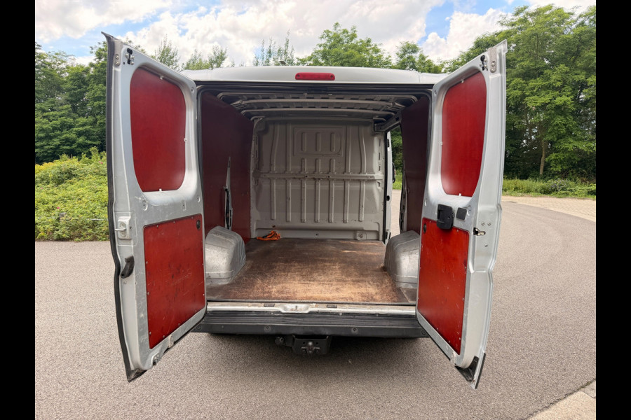 Fiat Ducato 30 2.3 MultiJet 130PK L1H1 AIRCO/ECC NAVIGATIE SCHUIFDEUR TREKHAAK