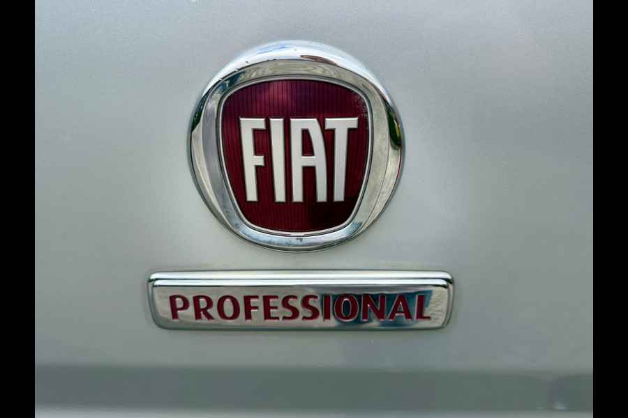 Fiat Ducato 30 2.3 MultiJet 130PK L1H1 AIRCO/ECC NAVIGATIE SCHUIFDEUR TREKHAAK