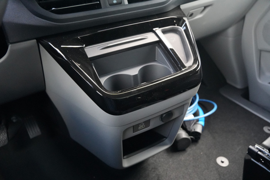 Ford Tourneo Custom 340 2.5 PHEV L2H1 Titanium X 232pk | ACC | Pano | B&O | Elek. schuifdeuren | 360 camera | Elek-Trekhaak | Prijs excl. BTW