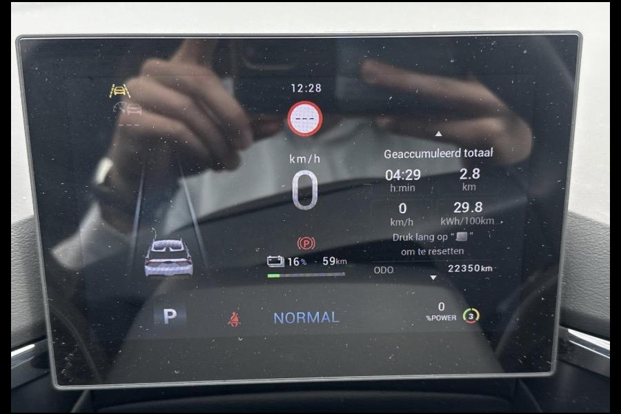 MG MG 4 Electric luxury RIJKLAARPRIJS INC. 12 MND BOVAG GARANTIE | SOH 97%|360 CAMERA| 7 JAAR MG GARANTIE T/M 02-2031| ELEK. STOEL| DODE HOEK SENSOR| STOEL + STUURVERWARMING| ADAPTIVE CRUISE CONTROL