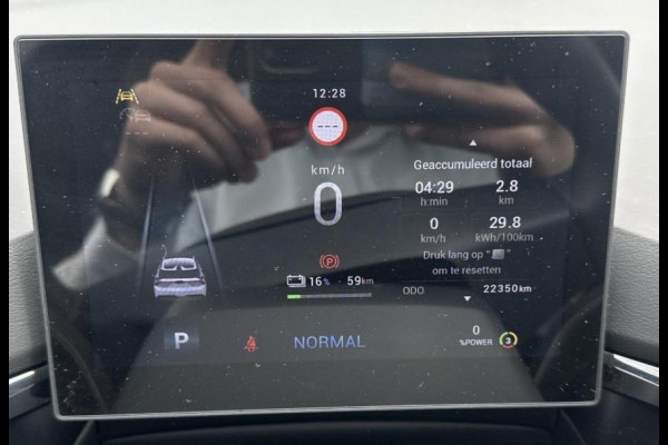 MG MG 4 Electric luxury RIJKLAARPRIJS INC. 12 MND BOVAG GARANTIE | SOH 97%|360 CAMERA| 7 JAAR MG GARANTIE T/M 02-2031| ELEK. STOEL| DODE HOEK SENSOR| STOEL + STUURVERWARMING| ADAPTIVE CRUISE CONTROL