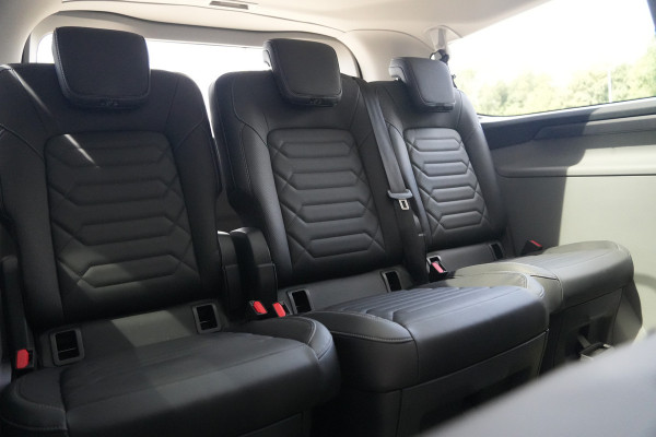 Ford Tourneo Custom 340 2.5 PHEV L2H1 Titanium X 232pk | ACC | Pano | B&O | Elek. schuifdeuren | 360 camera | Elek-Trekhaak | Prijs excl. BTW