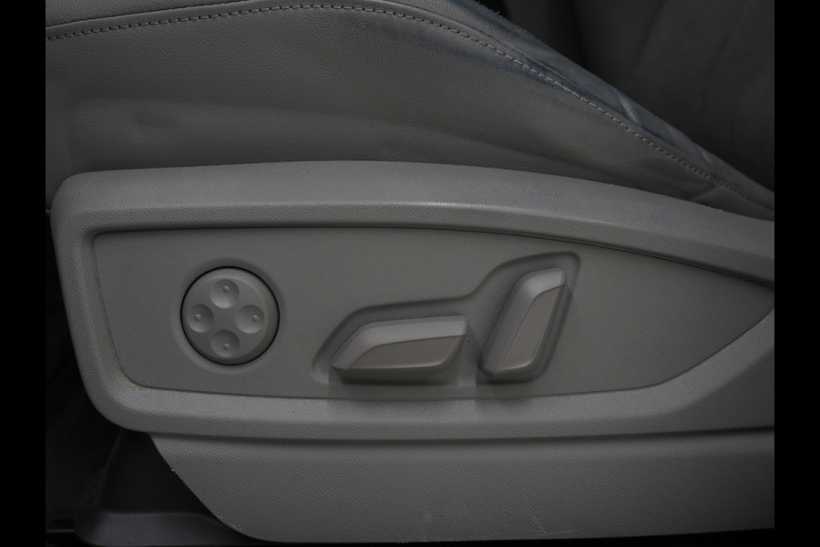Audi Q5 50 TFSI e quattro S-Line | Panoramadak | Leder/Alcantara | Trekhaak | B&O Audio | Keyless | 360 | HUD