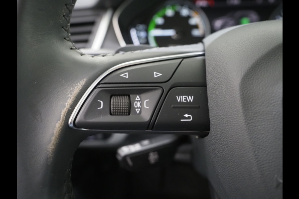 Audi Q5 50 TFSI e quattro S-Line | Panoramadak | Leder/Alcantara | Trekhaak | B&O Audio | Keyless | 360 | HUD