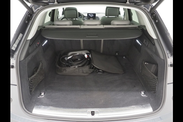 Audi Q5 50 TFSI e quattro S-Line | Panoramadak | Leder/Alcantara | Trekhaak | B&O Audio | Keyless | 360 | HUD