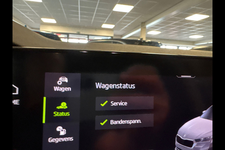 Škoda Octavia Combi 1.4 TSI iV PHEV style Business / panoramadak / stoel + stuur verwarming /