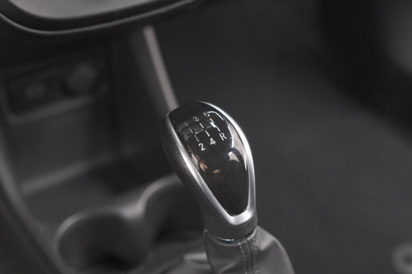 Opel KARL 1.0 Rocks Online Edition | Parkeersensoren | Apple Carplay | Airco | Cruise Control
