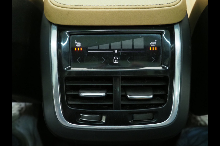 Volvo XC90 2.0 T8 Recharge AWD Ultimate 7P Long Range | Panoramadak | Trekhaak | Pilot Assist | Harman/kardon | Massage | HUD | Keyless