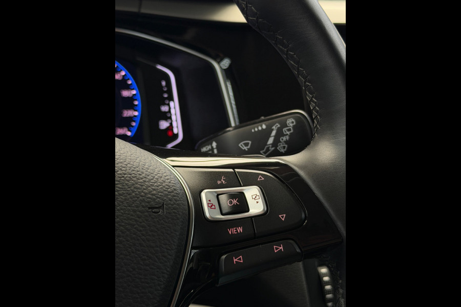 Volkswagen Polo 1.0 TSI Highline CarPlay LED