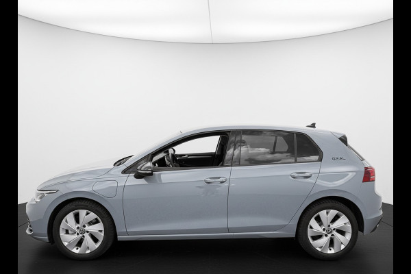 Volkswagen Golf 1.5 eHybrid 204PK PLUG IN. LIFE CAMERA/NAVI/HEAD-UP/CARPLAY