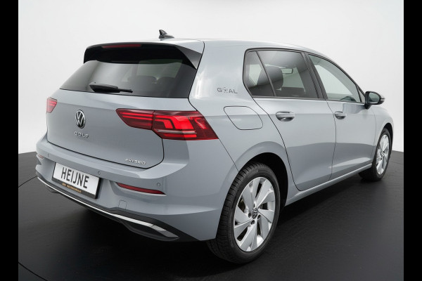 Volkswagen Golf 1.5 eHybrid 204PK PLUG IN. LIFE CAMERA/NAVI/HEAD-UP/CARPLAY
