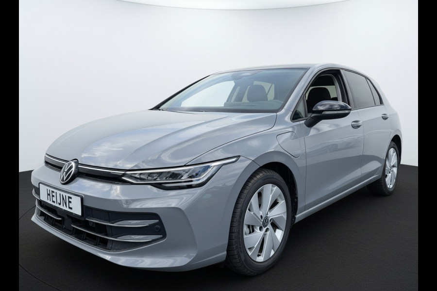 Volkswagen Golf 1.5 eHybrid 204PK PLUG IN. LIFE CAMERA/NAVI/HEAD-UP/CARPLAY