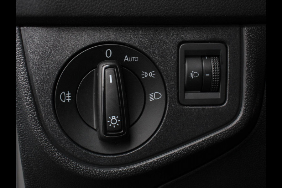Volkswagen Polo 1.0 TSI 116pk Highline Climate Control  Navigatie  Apple Carplay/Android auto  Camera  Stoelverwarming  Adaptive Cruise Control  Dab  Led