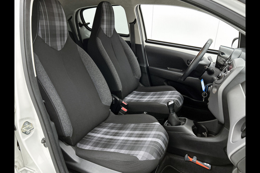 Peugeot 108 1.0 e-VTi Active | LM VELGEN | DEALER ONDERHOUDEN | ELEKTR. SPIEGELS + RAMEN | AIRCO | BLUETOOTH