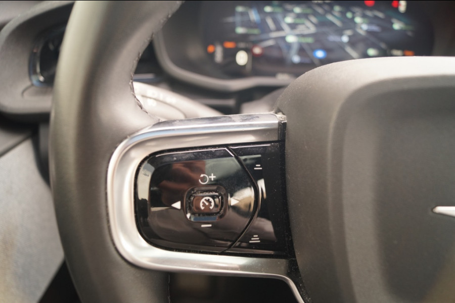 Polestar 2 Long Range Dual Motor 78kWh Launch Edition -TREKHAAK-PANO-