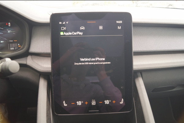 Polestar 2 Long Range Dual Motor 78kWh Launch Edition -TREKHAAK-PANO-