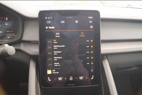 Polestar 2 Long Range Dual Motor 78kWh Launch Edition -TREKHAAK-PANO-