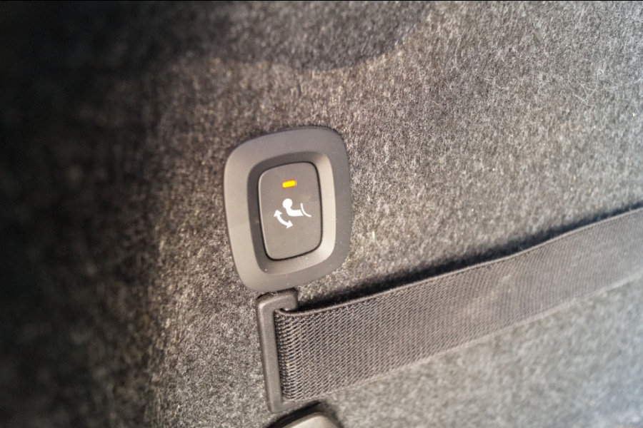 Polestar 2 Long Range Dual Motor 78kWh Launch Edition -TREKHAAK-PANO-