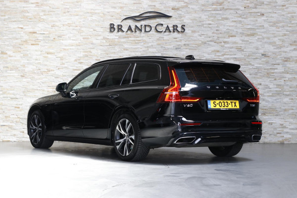Volvo V60 2.0 T8 Twin Engine AWD R-Design | Adaptive cruise | Trekhaak | Stoelverw. V+A | Carplay | Dodehoek assistentie |
