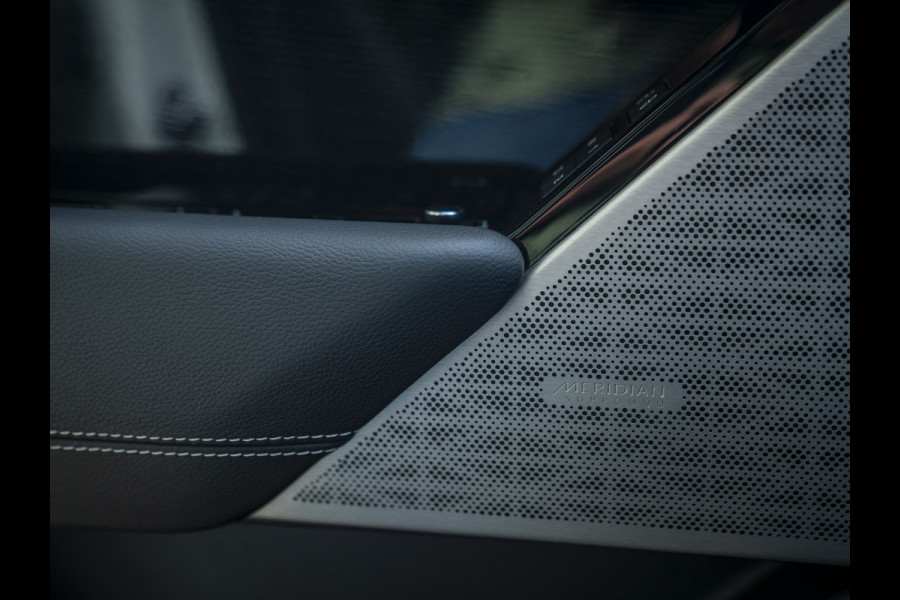 Land Rover Range Rover Velar 2.0 P300 Turbo AWD R-Dynamic HSE | Panoramadak | Head-up | Meridian