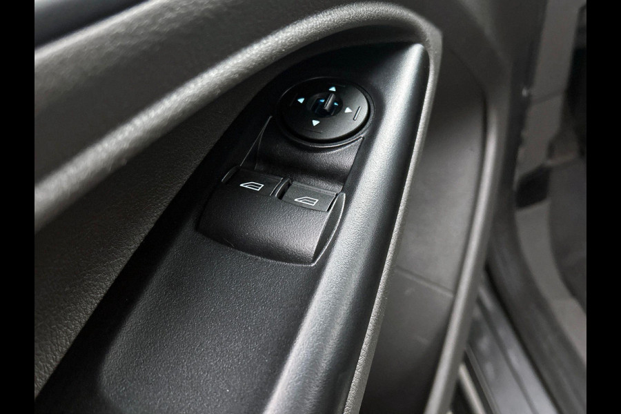Ford Transit Connect 1.5 EcoBlue L2 Trend Automaat Navigatie Airco Parkeersensoren Cruise Control 3Zits Camera DAB+