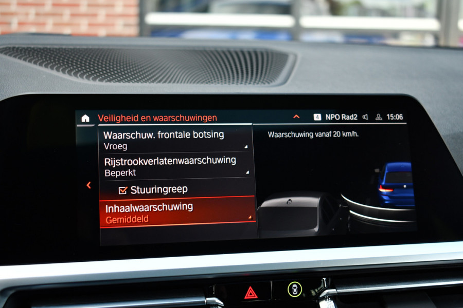 BMW 3 Serie Touring 330e xDrive M-Sport Pano Trekh El-zetels HUD Laser 19inch Adp-onderstel