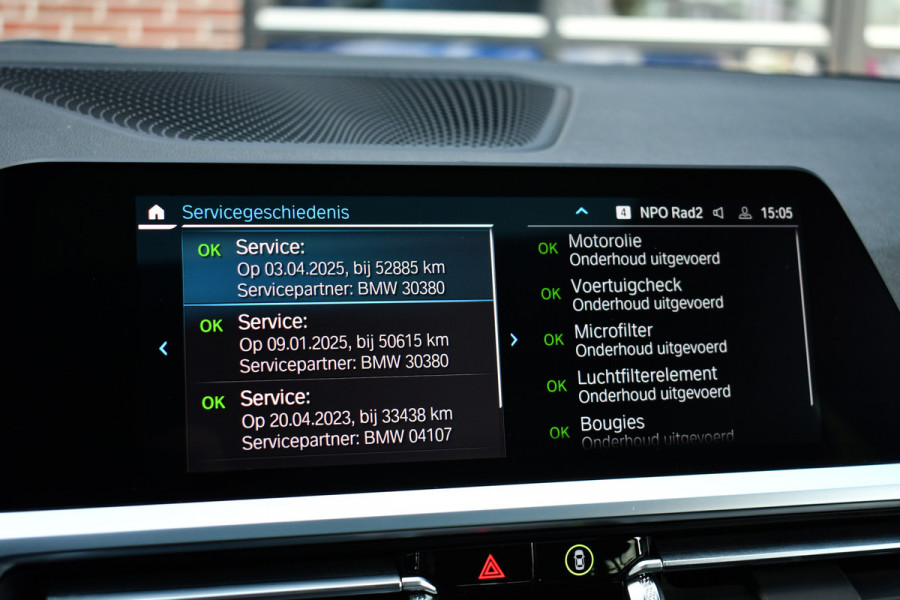 BMW 3 Serie Touring 330e xDrive M-Sport Pano Trekh El-zetels HUD Laser 19inch Adp-onderstel