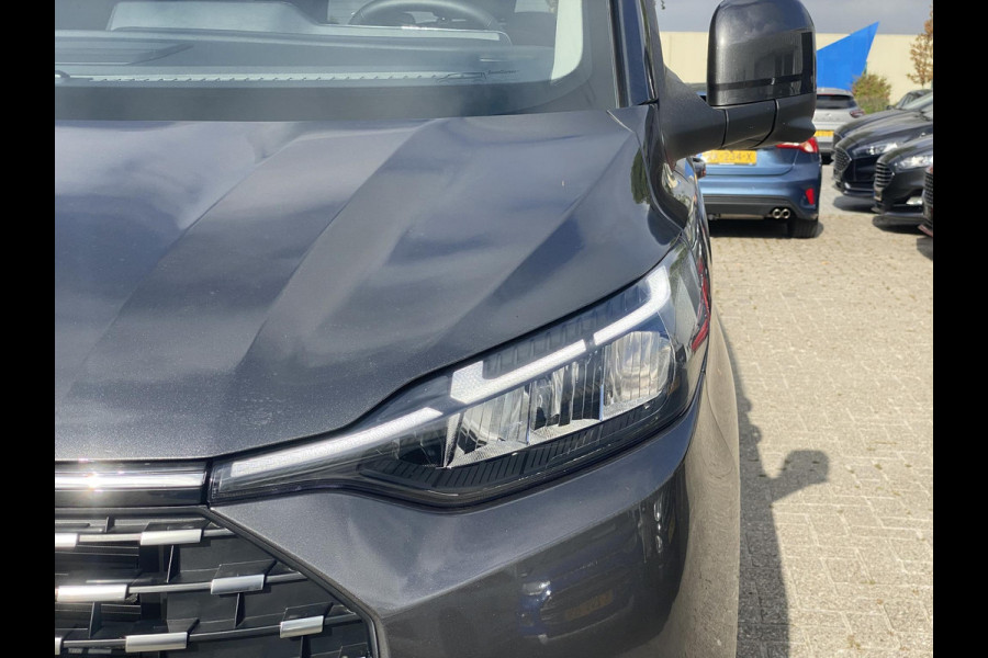 Ford Tourneo Custom 340 2.5 PHEV L2H1 Titanium X 233pk ZUID | 16-weg elek. AGR-stoel | Handsfree elek. dubbele zijschuifdeuren | Panoramadak | 15 B&O speaker | Inklapbare trekhaak | Verwarmbaar stuurwiel | Verwarmbare en elek. verstelbare stoelen tweede zitrij | Draadloos opladen | Prijs ex. BTW incl. BPM |  Prijs Incl. BTW en BPM 70.400