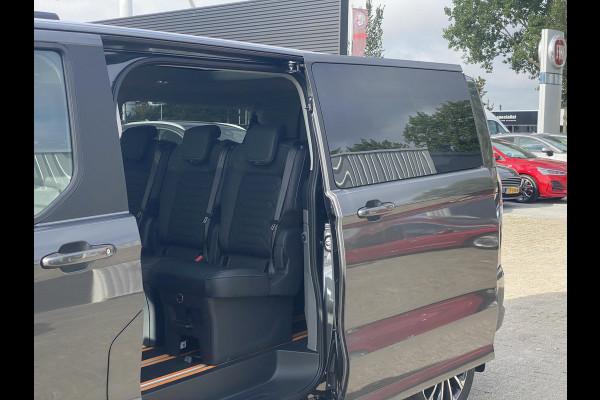 Ford Tourneo Custom 340 2.5 PHEV L2H1 Titanium X 233pk ZUID | 16-weg elek. AGR-stoel | Handsfree elek. dubbele zijschuifdeuren | Panoramadak | 15 B&O speaker | Inklapbare trekhaak | Verwarmbaar stuurwiel | Verwarmbare en elek. verstelbare stoelen tweede zitrij | Draadloos opladen | Prijs ex. BTW incl. BPM |  Prijs Incl. BTW en BPM 70.400