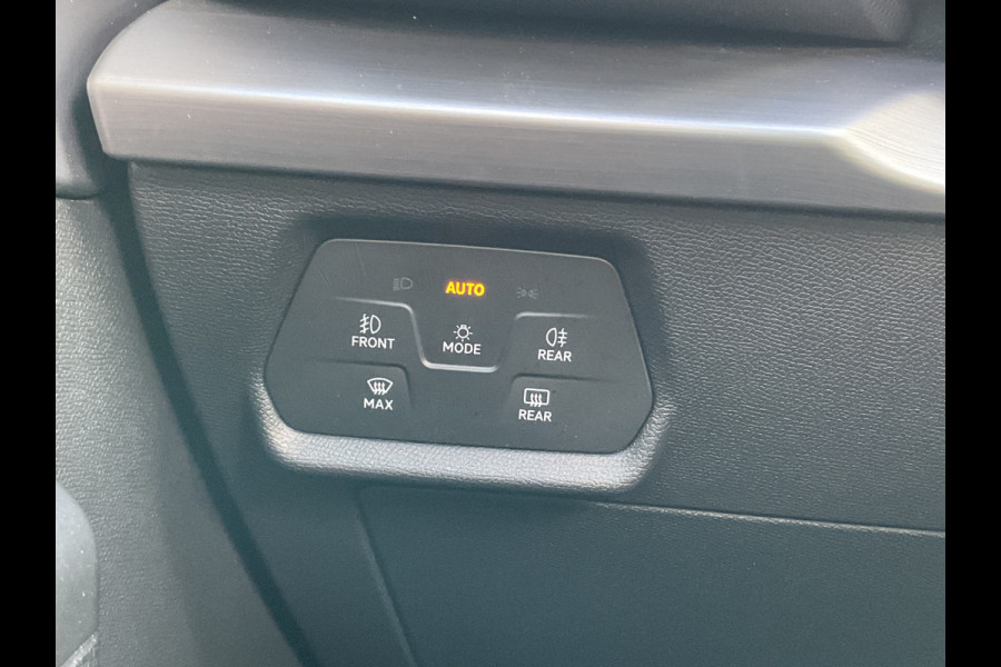 Seat Leon Sportstourer 1.4 TSI 259pk eHybrid PHEV FR Pano.dak Stoelverw. Plug-in