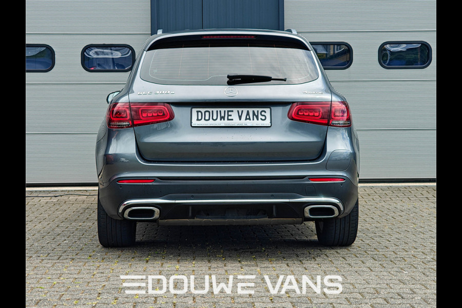 Mercedes-Benz GLC 300e 4MATIC Panorama Luchtvering Trekhaak