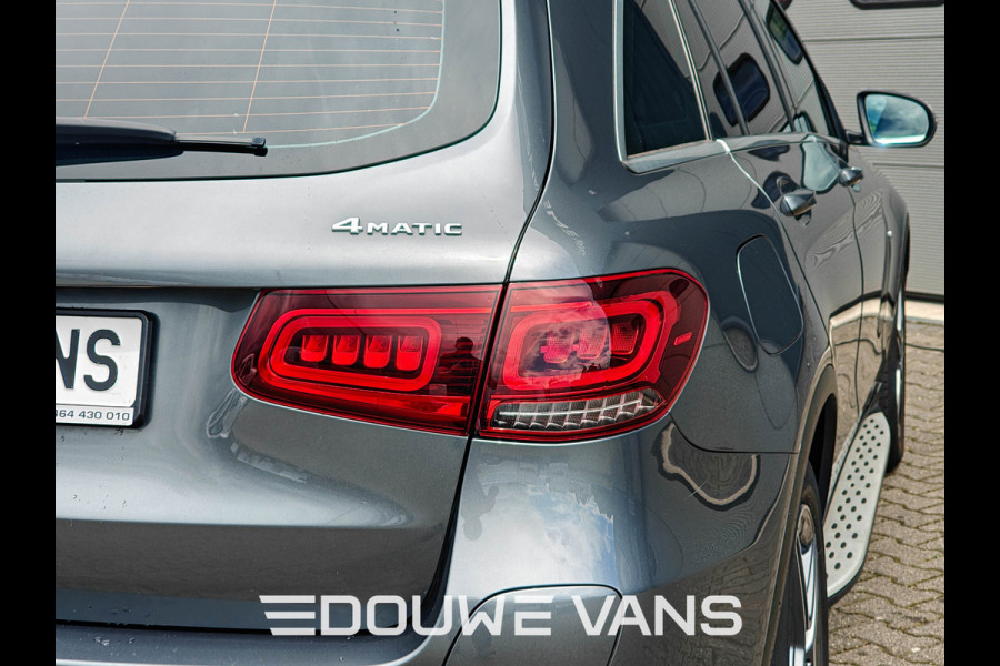 Mercedes-Benz GLC 300e 4MATIC Panorama Luchtvering Trekhaak
