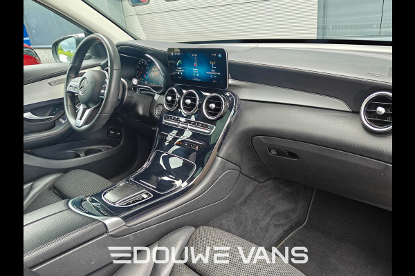 Mercedes-Benz GLC 300e 4MATIC Panorama Luchtvering Trekhaak
