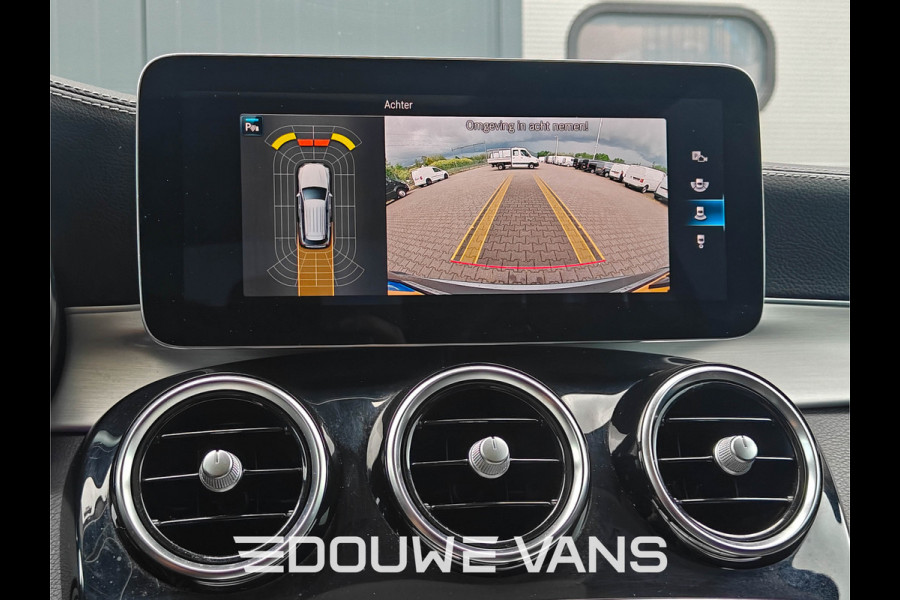 Mercedes-Benz GLC 300e 4MATIC Panorama Luchtvering Trekhaak