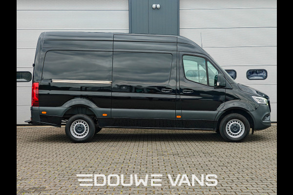 Mercedes-Benz Sprinter L2H2 319 Automaat Zwart Trekhaak LED 360 Camera
