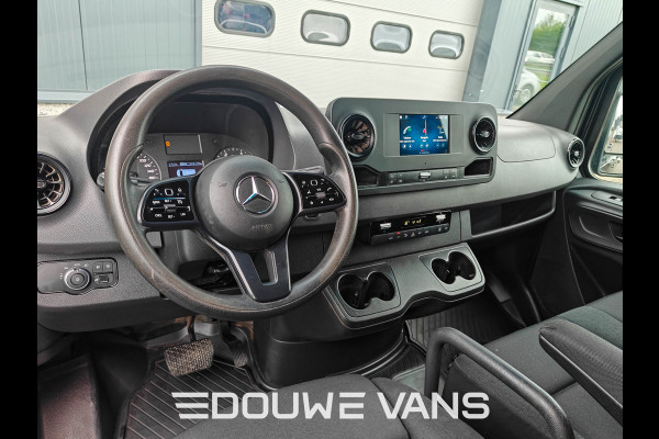 Mercedes-Benz Sprinter L2H2 319 Automaat Zwart Trekhaak LED 360 Camera