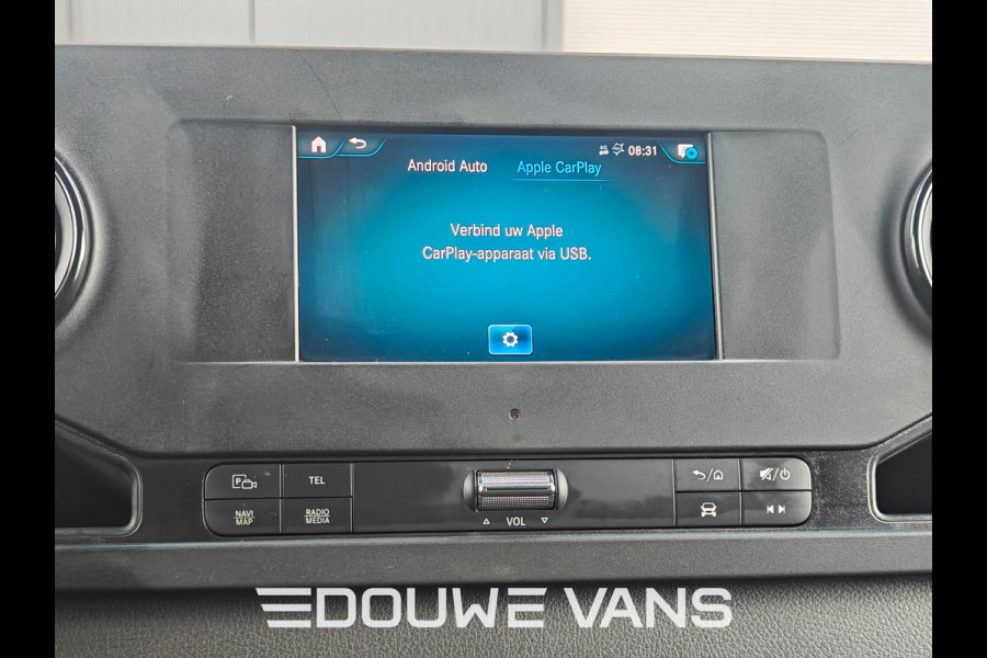Mercedes-Benz Sprinter L2H2 319 Automaat Zwart Trekhaak LED 360 Camera