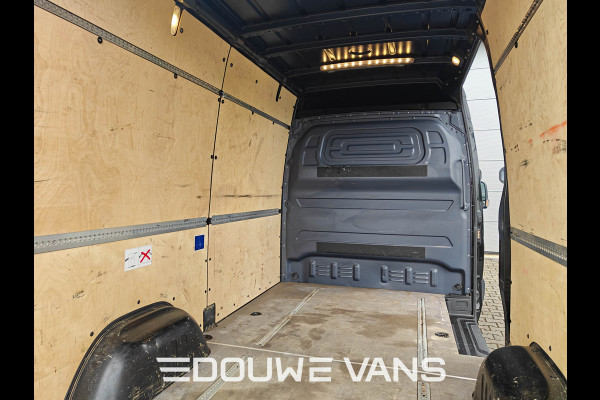 Mercedes-Benz Sprinter L2H2 319 Automaat Zwart Trekhaak LED 360 Camera