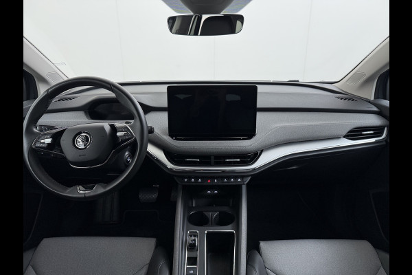 Škoda ENYAQ iV 80 Trekhaak SOH 95% Warmtepomp Adap.Cruise 3-Zone Ecc 360°Camera Stuur+Stoelverwarming Navi Ecc Pdc Draadloze telefoonlader Keyless Privacy Glas Lmv Led Apple Carplay Android Auto DAB P-Assist Dodehoek detectie File Asist 1.000KG Trekgewicht Origineel Nederlandse Auto