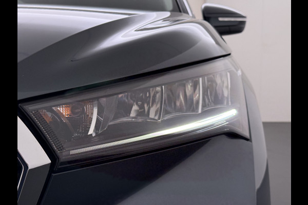 Škoda ENYAQ iV 80 Trekhaak SOH 95% Warmtepomp Adap.Cruise 3-Zone Ecc 360°Camera Stuur+Stoelverwarming Navi Ecc Pdc Draadloze telefoonlader Keyless Privacy Glas Lmv Led Apple Carplay Android Auto DAB P-Assist Dodehoek detectie File Asist 1.000KG Trekgewicht Origineel Nederlandse Auto