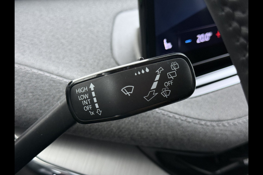 Škoda ENYAQ iV 80 Trekhaak SOH 95% Warmtepomp Adap.Cruise 3-Zone Ecc 360°Camera Stuur+Stoelverwarming Navi Ecc Pdc Draadloze telefoonlader Keyless Privacy Glas Lmv Led Apple Carplay Android Auto DAB P-Assist Dodehoek detectie File Asist 1.000KG Trekgewicht Origineel Nederlandse Auto